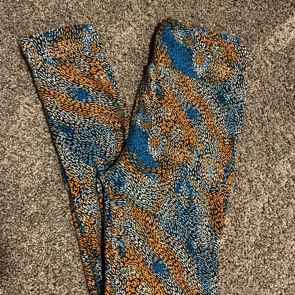 Women LuLaRoe leggings size OS - Picture 2 of 4